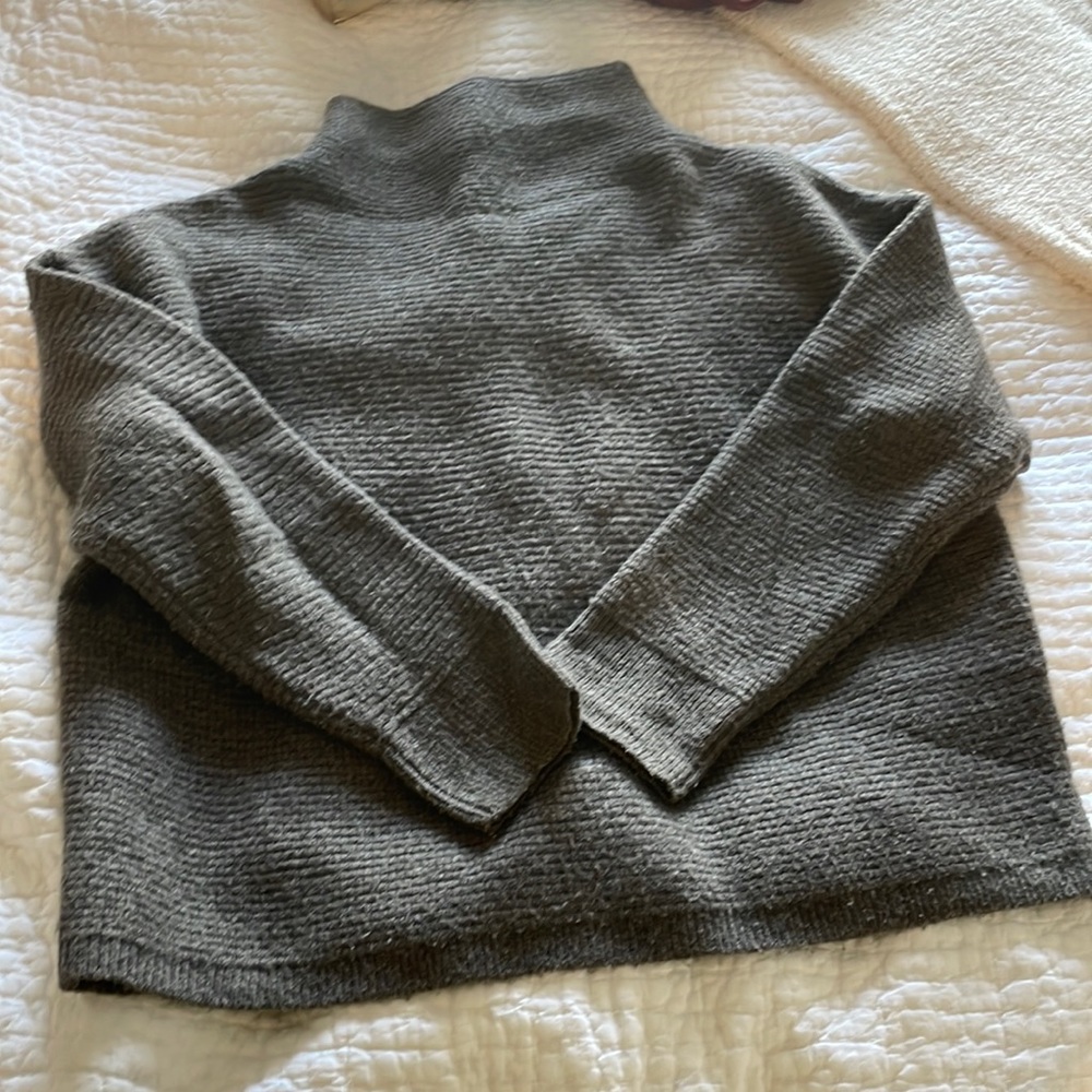 Madewell barely worn gray sweater!
